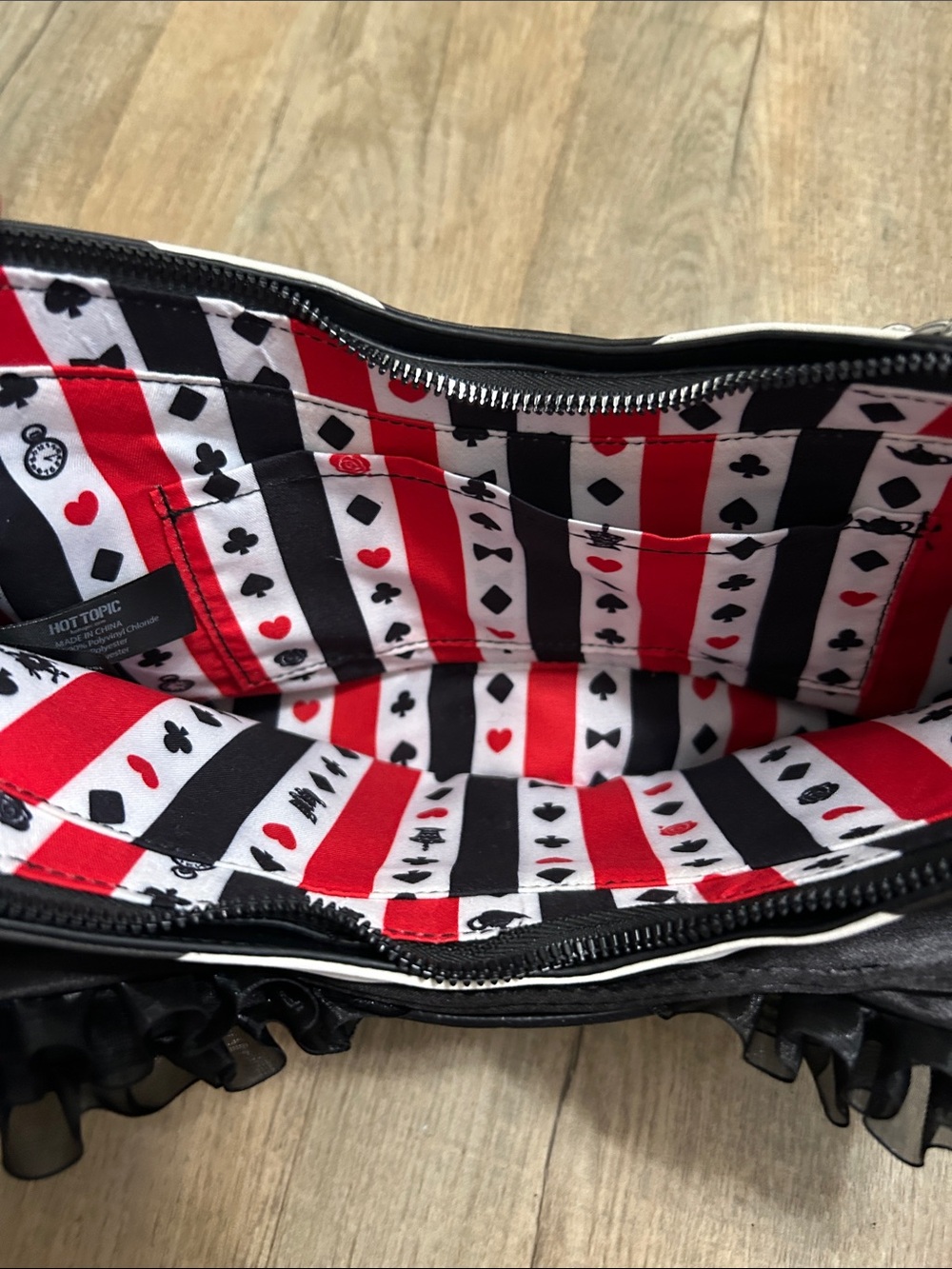 Disney Alice in Wonderland Black & White Bow-Accent Chain Shoulder Bag - Picture 2 of 11